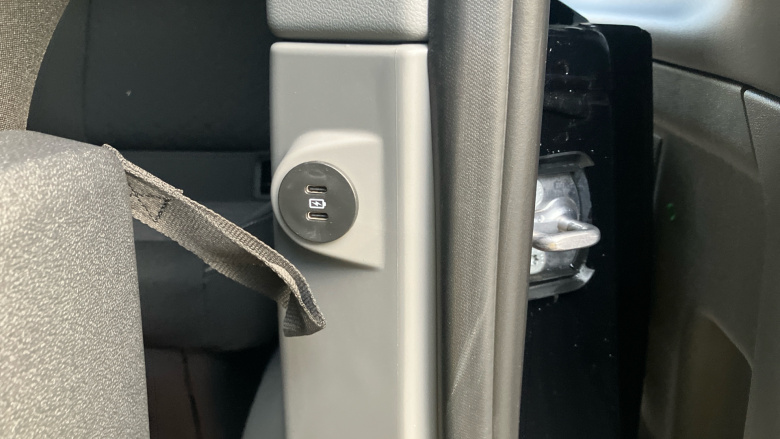 Ford Tourneo Custom 320 L1 Diesel Fwd 2.0 EcoBlue 136ps H1 Titanium 8 seater